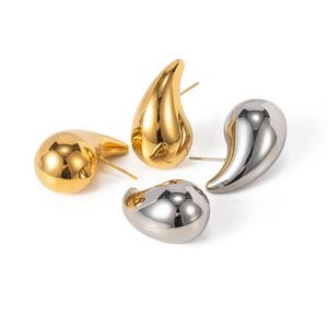 Teardrop earrings