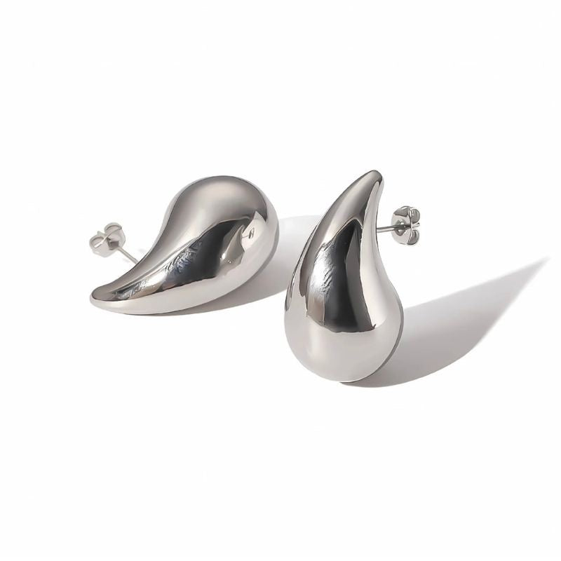 Teardrop earrings