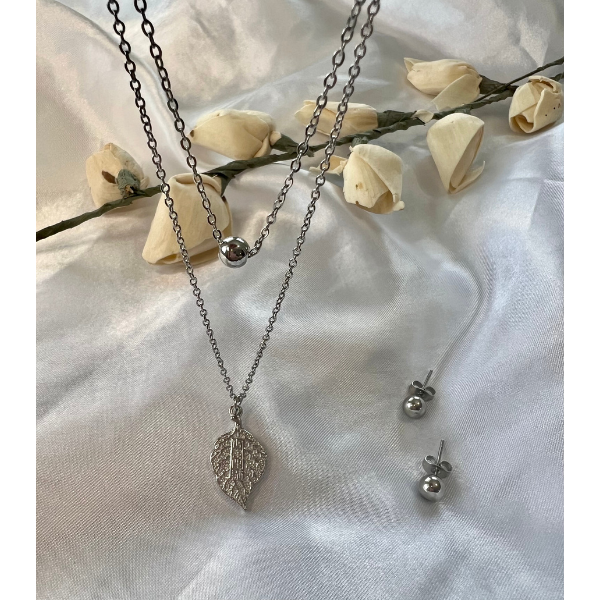 Double layer leaf Necklace