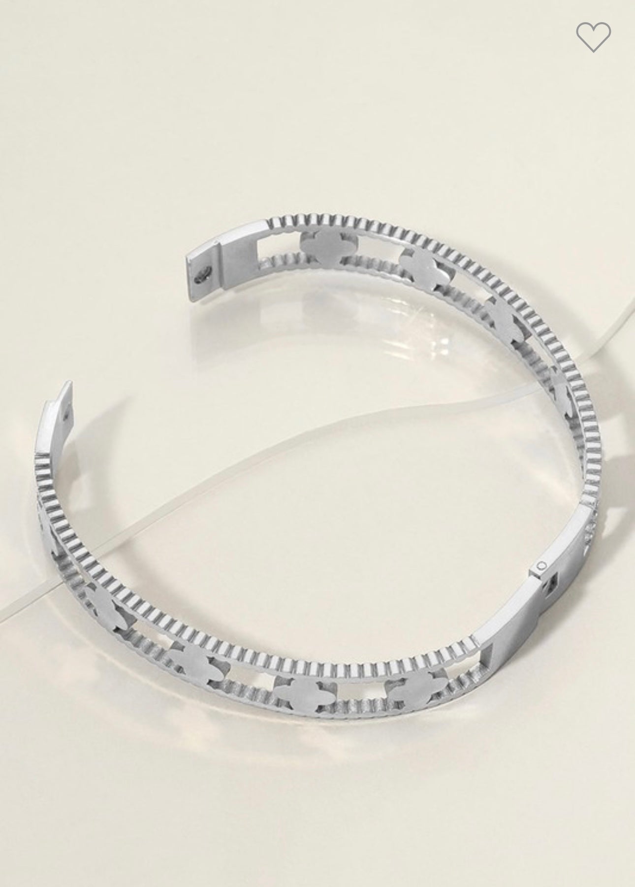 Stainless Steel Quatrefoil Hinged Bangle Bracelet