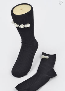 Socks with pearl