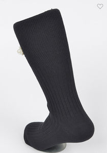 Socks with pearl