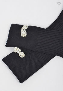 Socks with pearl