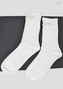 Socks with pearl