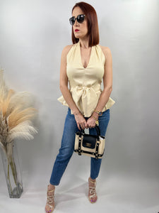 Slvless open back front ribbon halter top