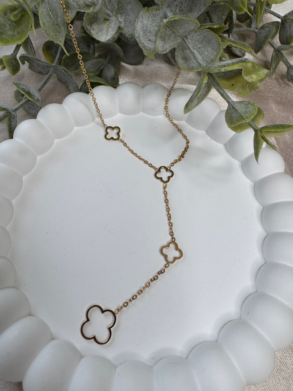 Stainless Steel Cuatrefoil Pointed Necklace