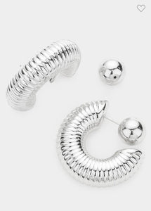14 K Gold Textured Metal Hoop Earrings