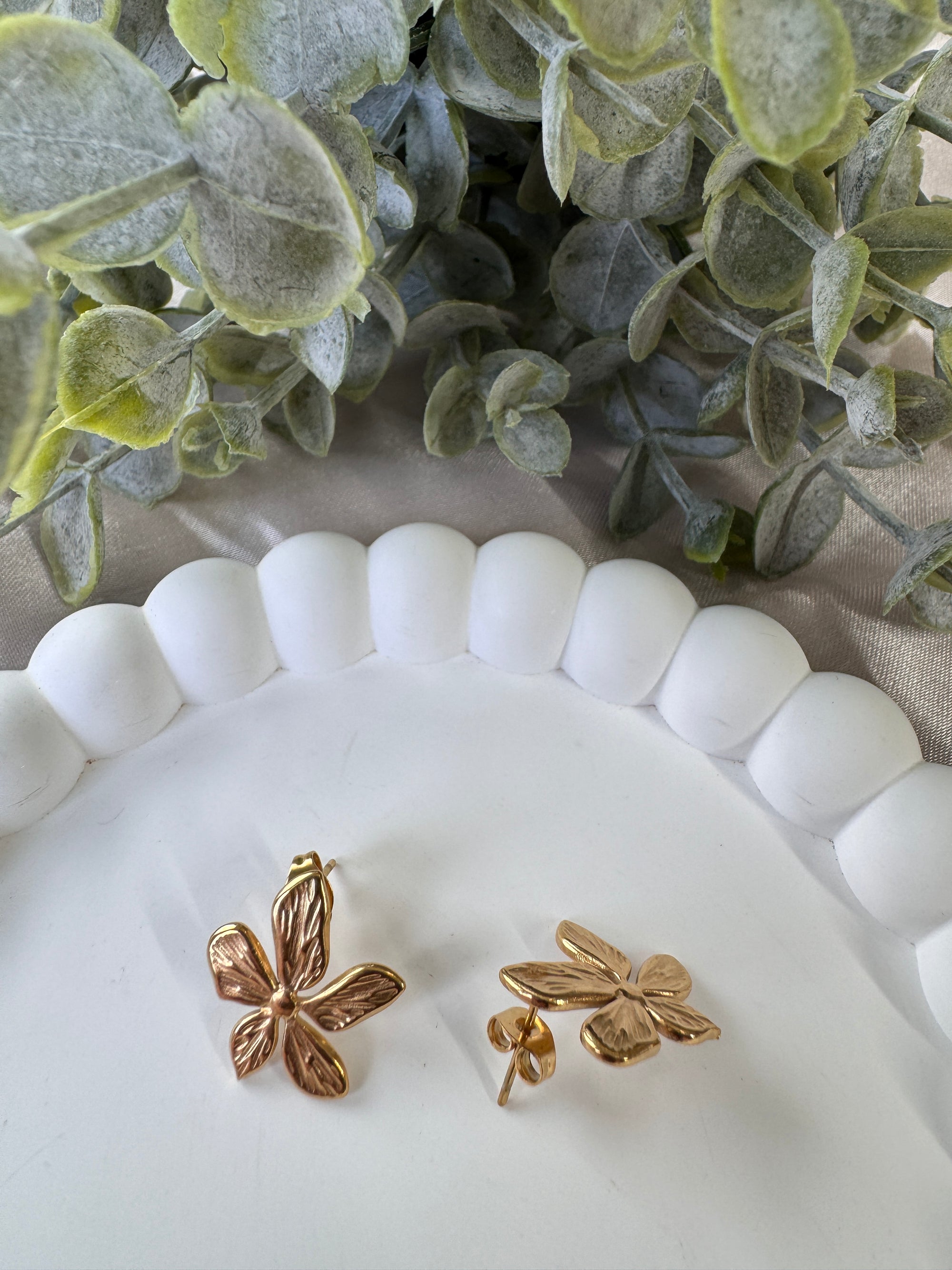 18 K Stainless Steel Studs