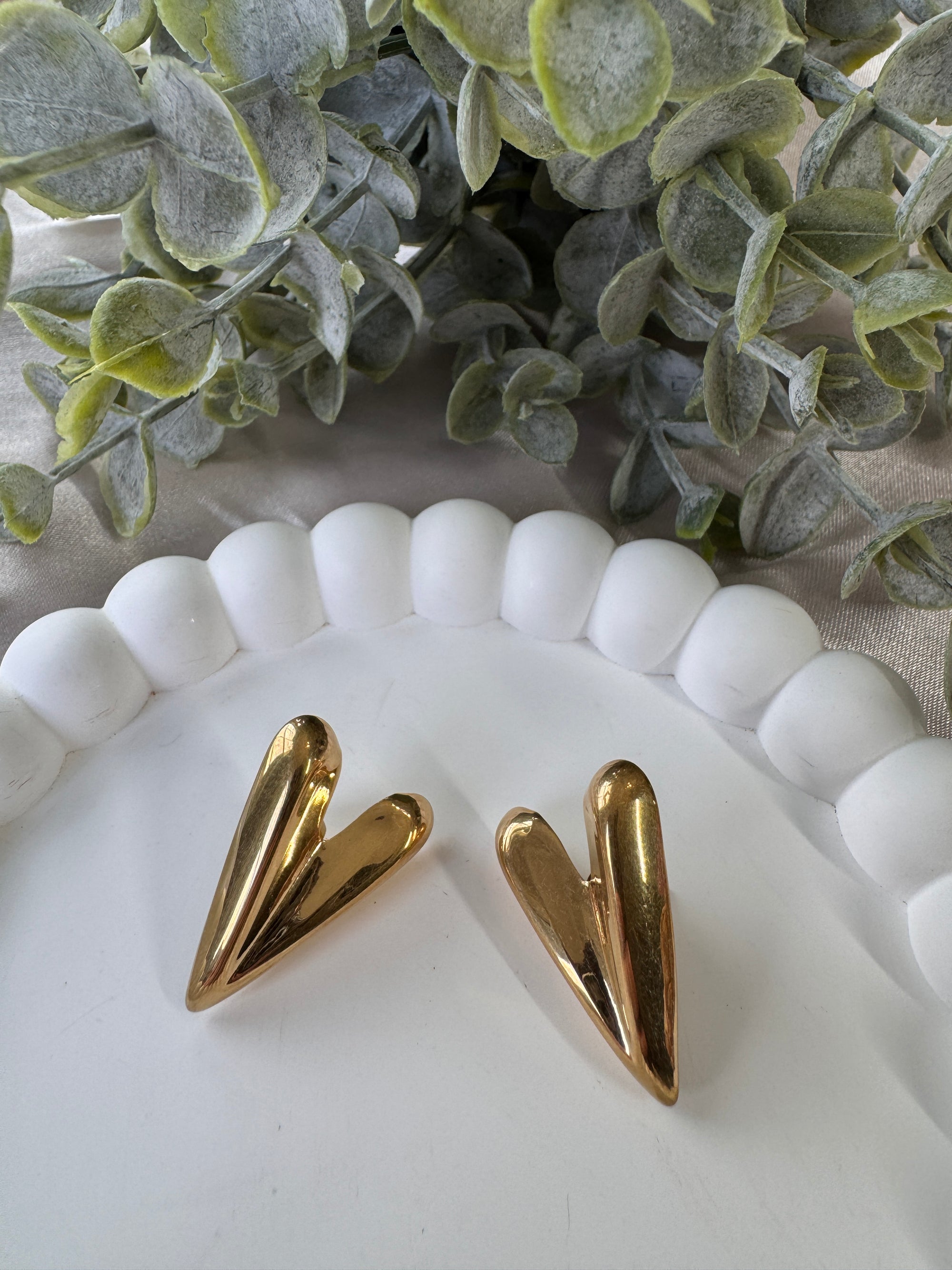 18 K Stainless Steel Heart Studs