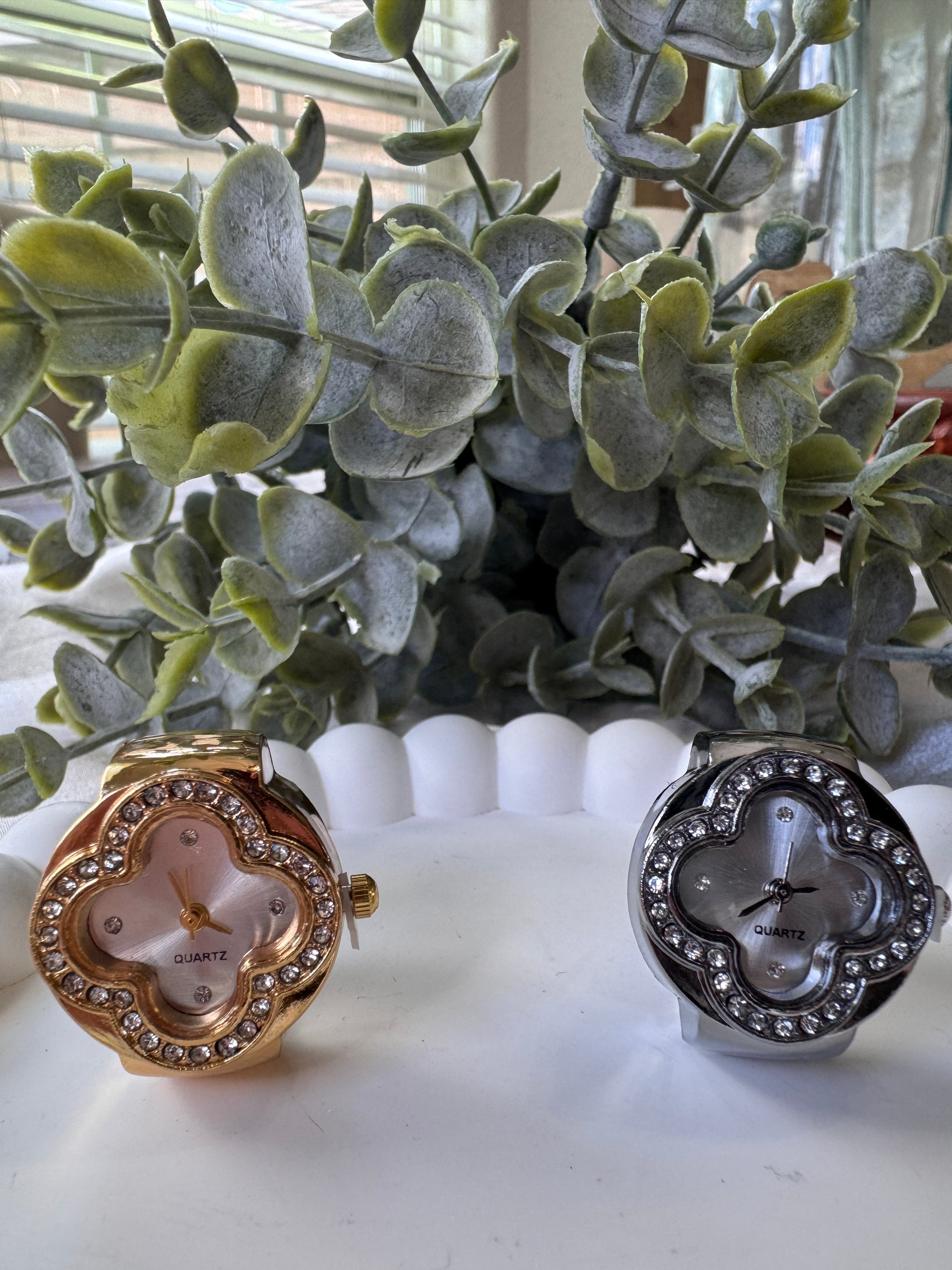 Stainless Steel Clover Ring Watch