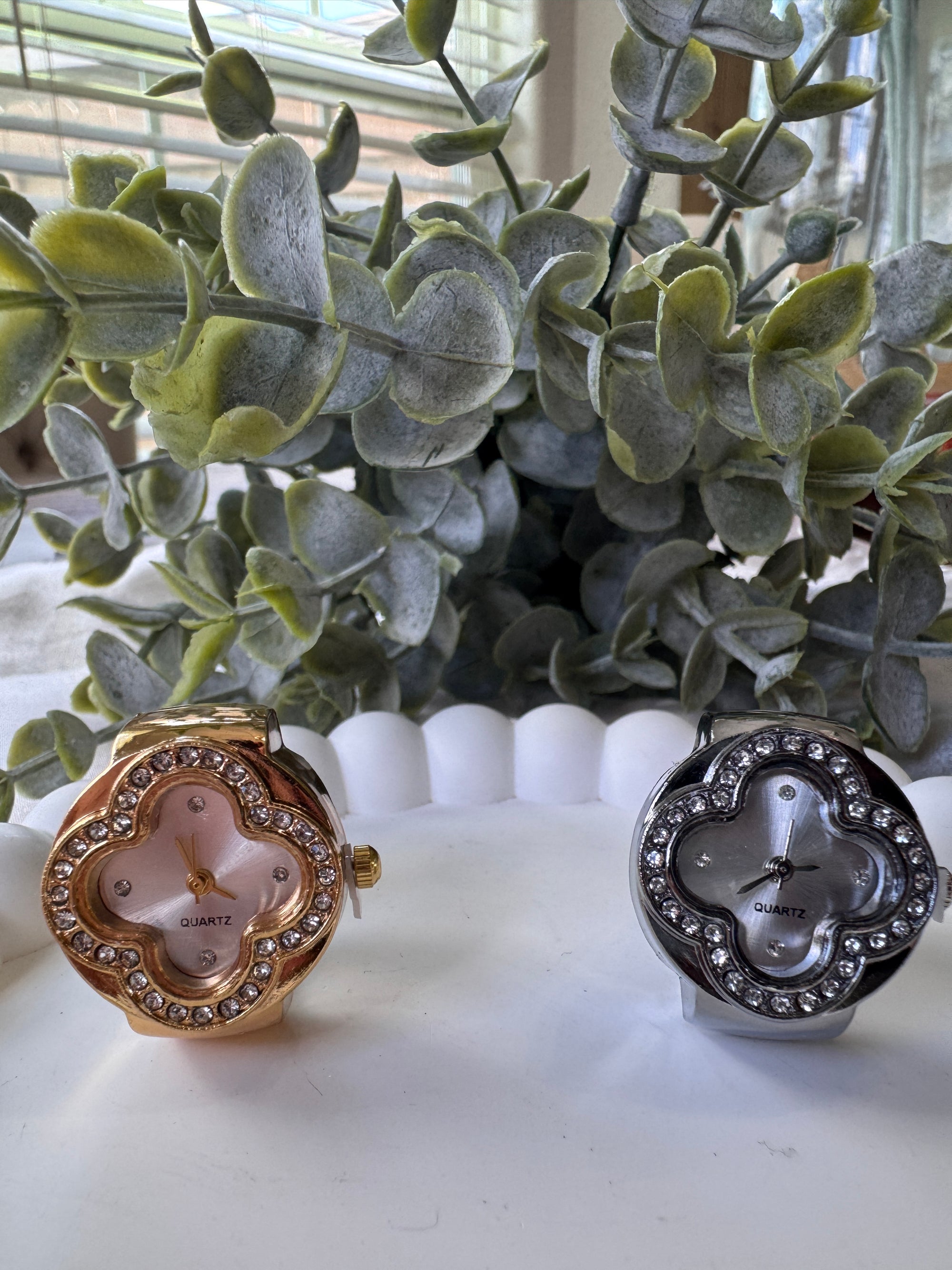 Stainless Steel Clover Ring Watch
